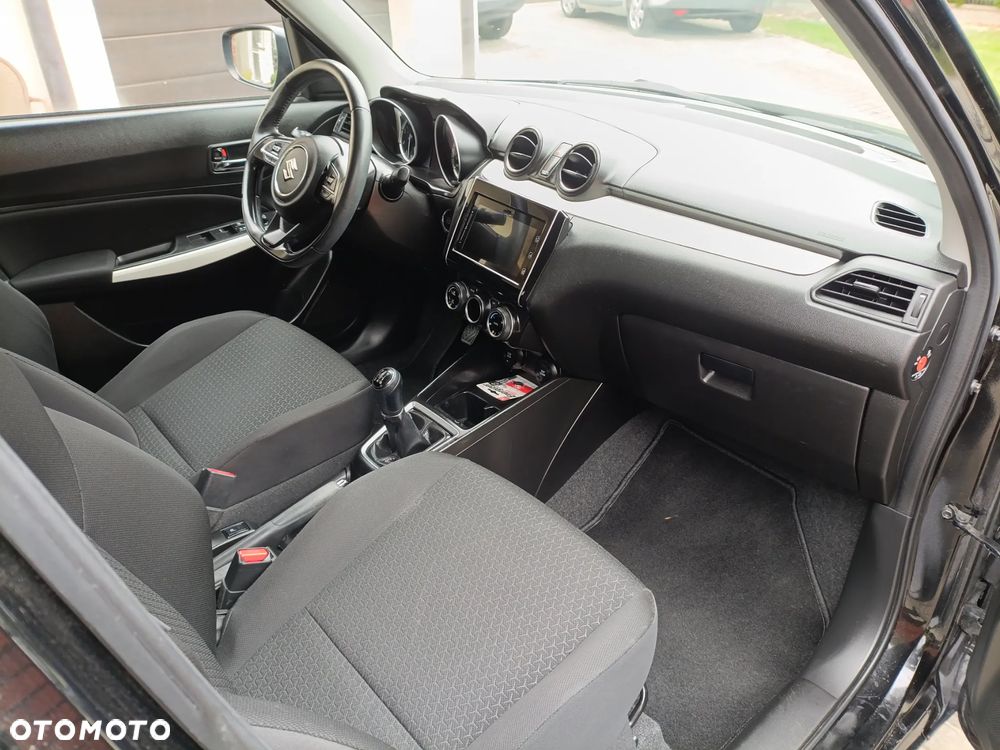 Suzuki Swift - 12