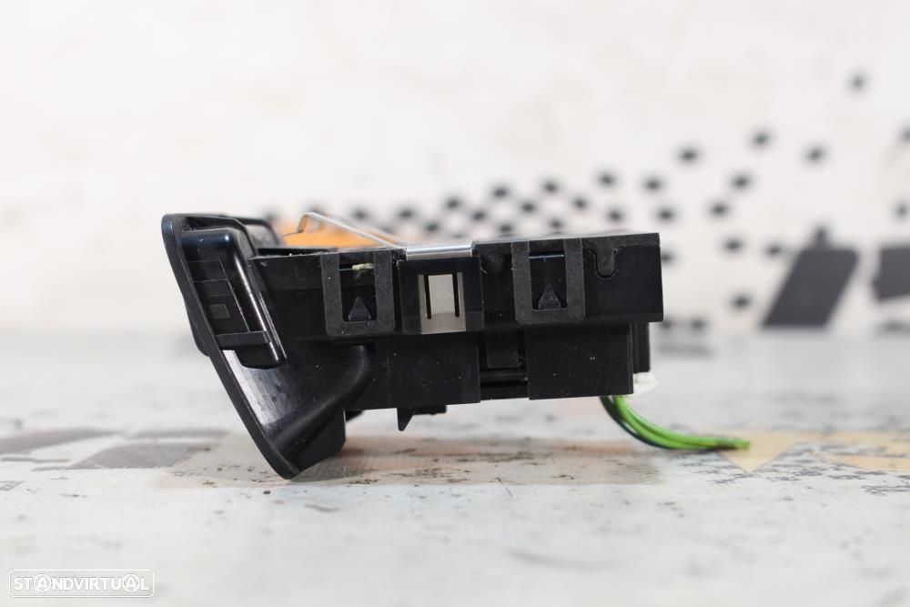 Travão De Mão Mercedes-Benz A-Class (W176)  A2469050451 / 15463599 / E - 4