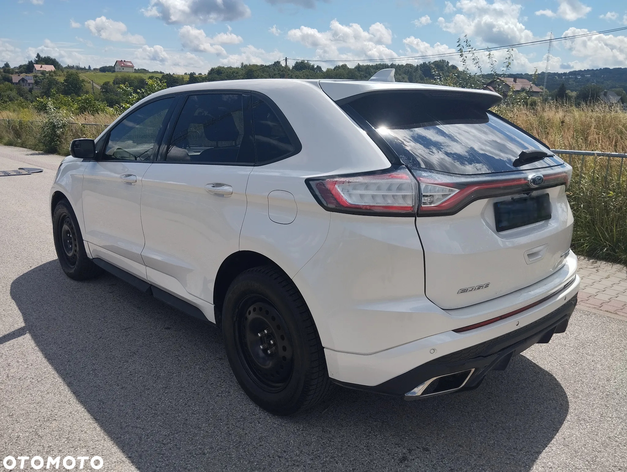 Ford Edge - 2