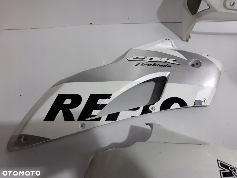 HONDA CBR 1000 RR SC57 REPSOL OWIEWKA OGON LAMPA - 3
