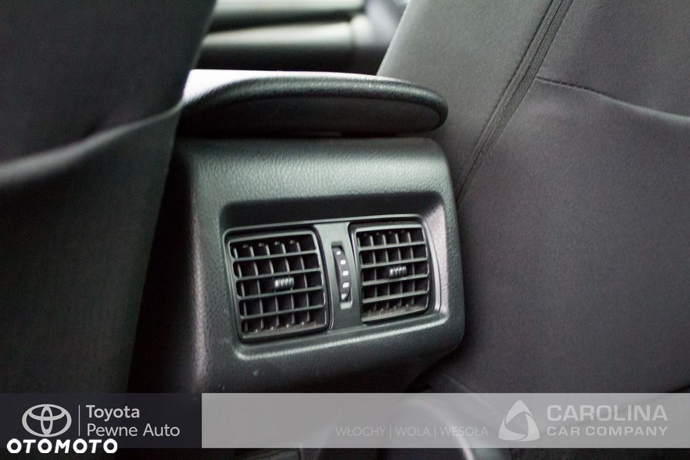 Toyota Camry - 8