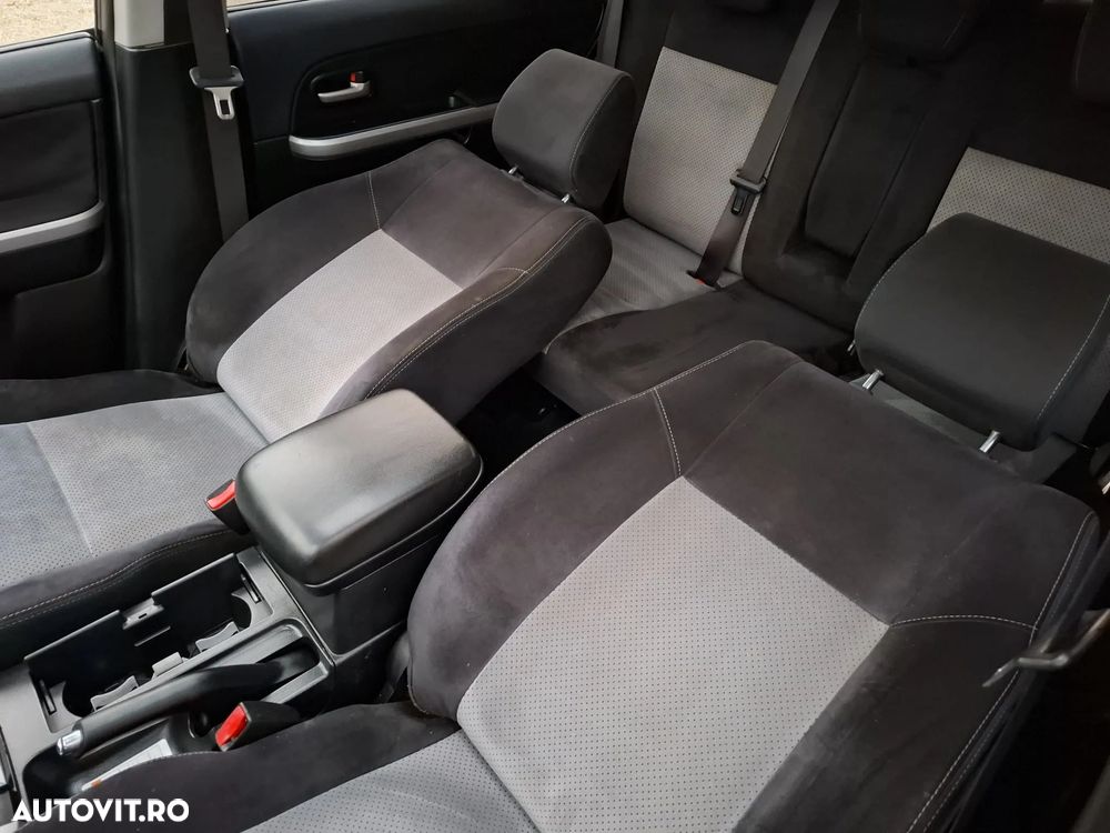 Suzuki Grand Vitara 1.9 DDiS Comfort DPF Limited - 21