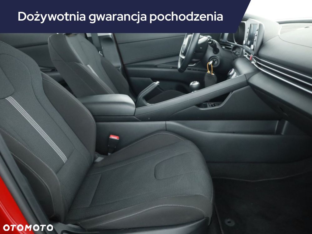 Hyundai Elantra - 9