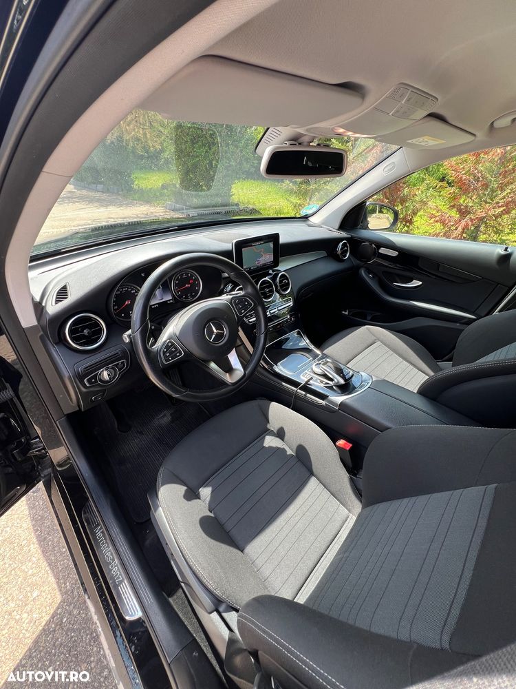 Mercedes-Benz GLC 250 4MATIC 9G-TRONIC - 6