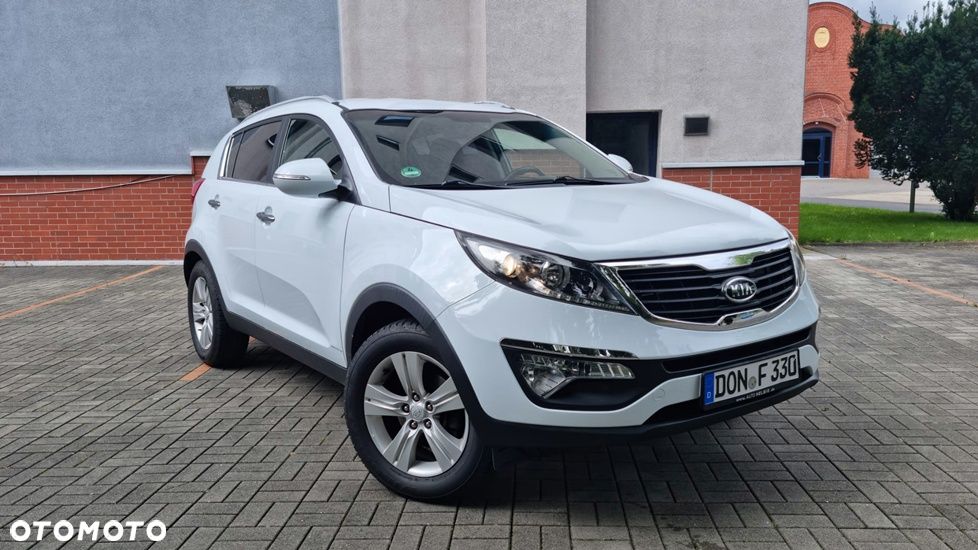 Kia Sportage 2.0 S - 2