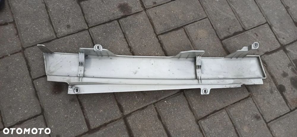 LISTWA OSŁONA NAKŁADKA KABINY PRAWY MERCEDES MP4 GIGA SPACE 9607510330 - 2