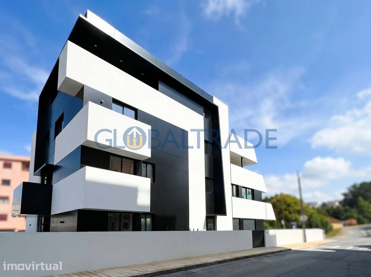 Apartamentos T2 NOVOS - Edifício Bismark em São Cosme - Grande imagem: 2/28