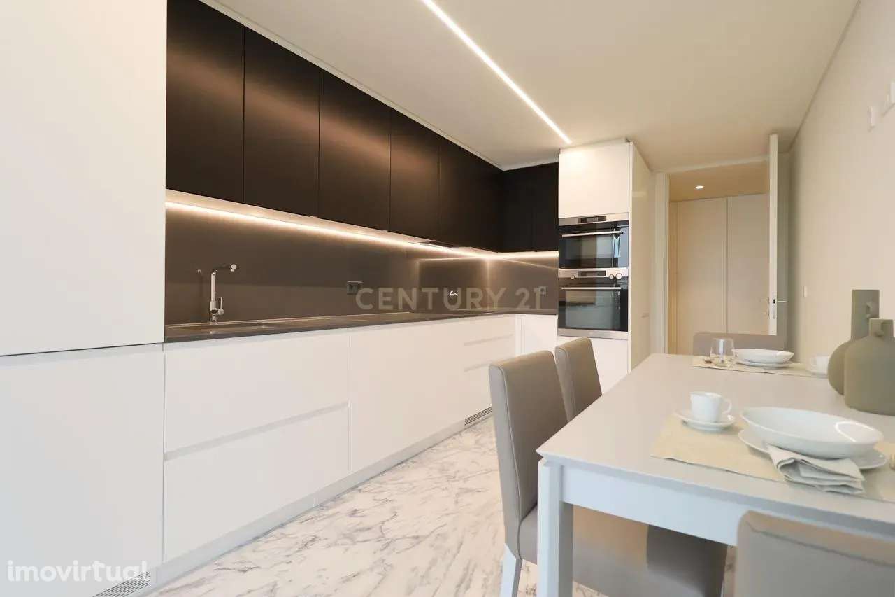 Apartamento de Luxo T2 no Infinity Tower em Campolide - Grande imagem: 4/22