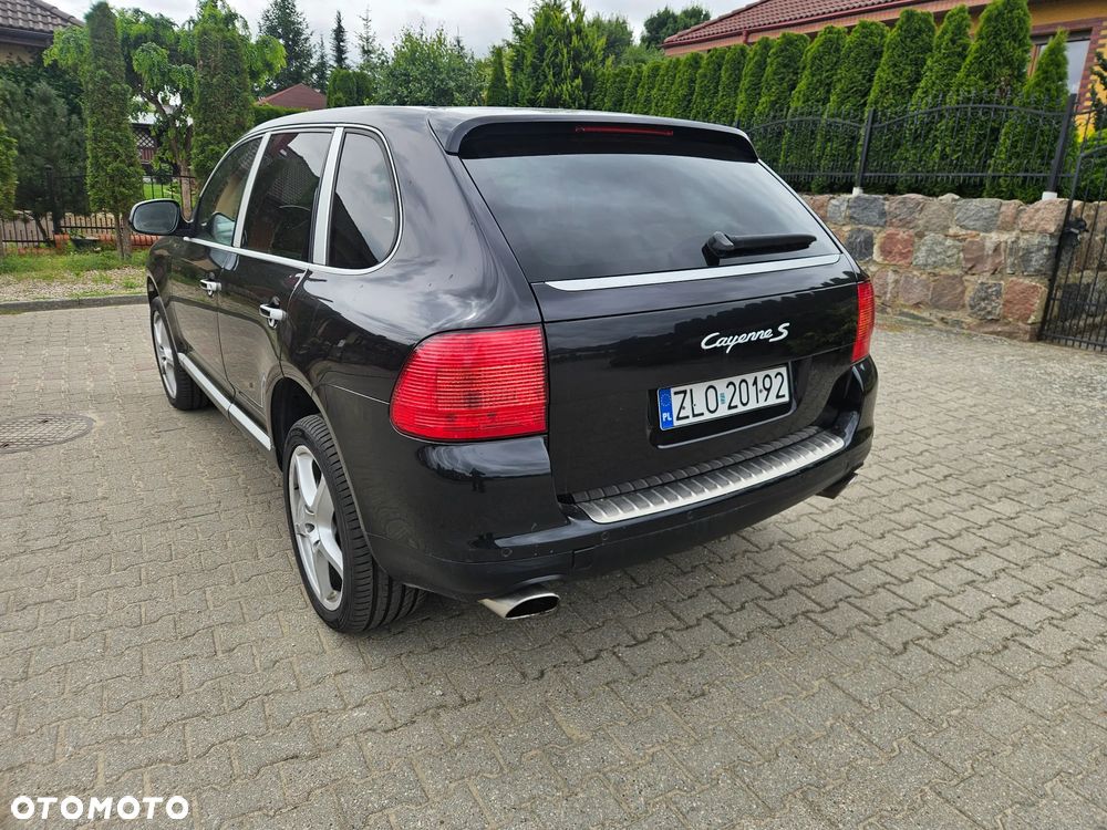 Porsche Cayenne - 5