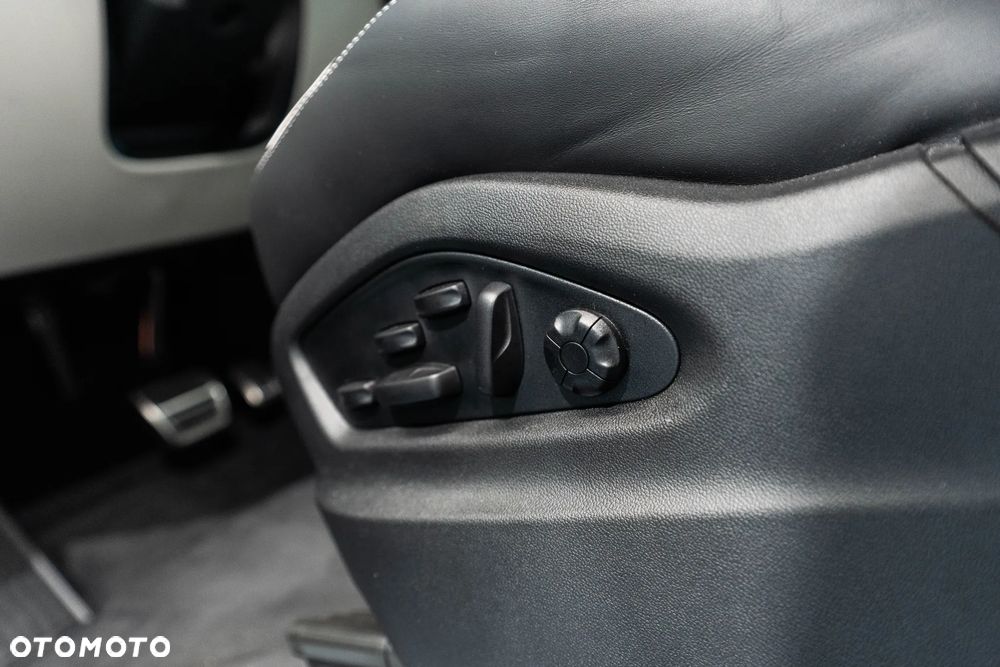 Porsche Cayenne S E-Hybrid PHEV Black Edition - 31