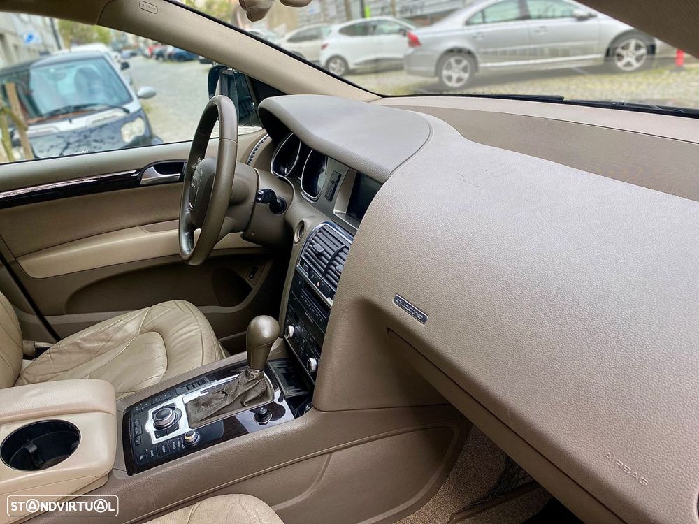 Audi Q7 3.0 TDI Tiptronic - 26