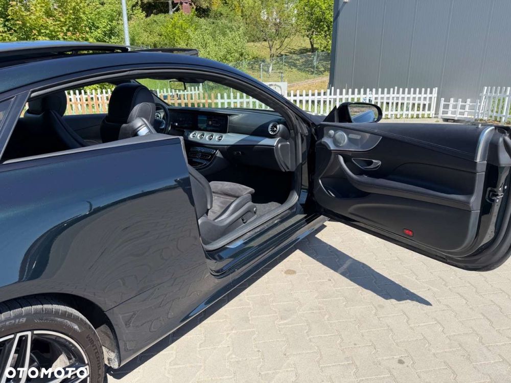 Mercedes-Benz Klasa E - 22