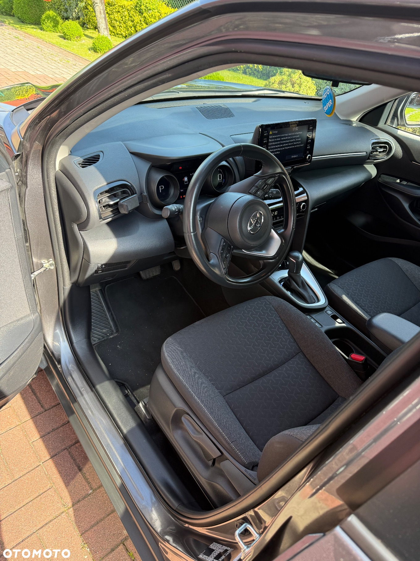 Toyota Yaris - 12
