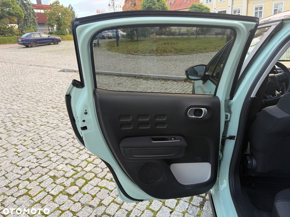 Citroën C3 BlueHDi 100 S&S FEEL - 22