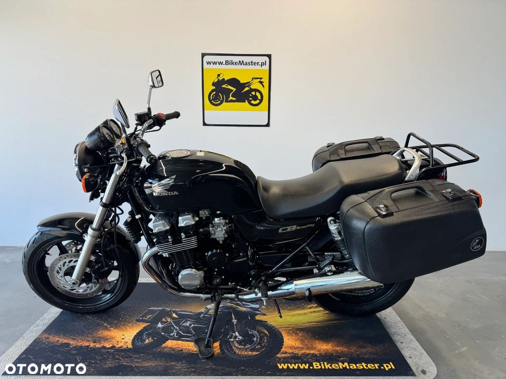 Honda CB - 2