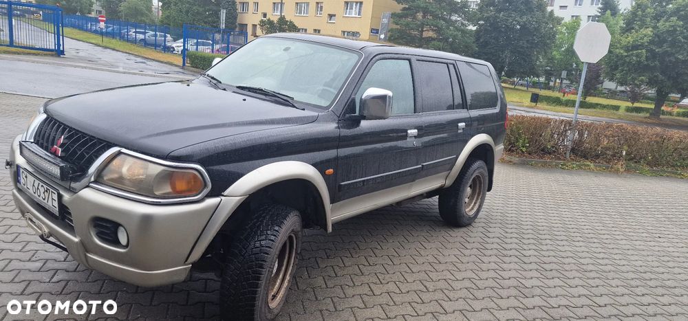 Mitsubishi Pajero - 9
