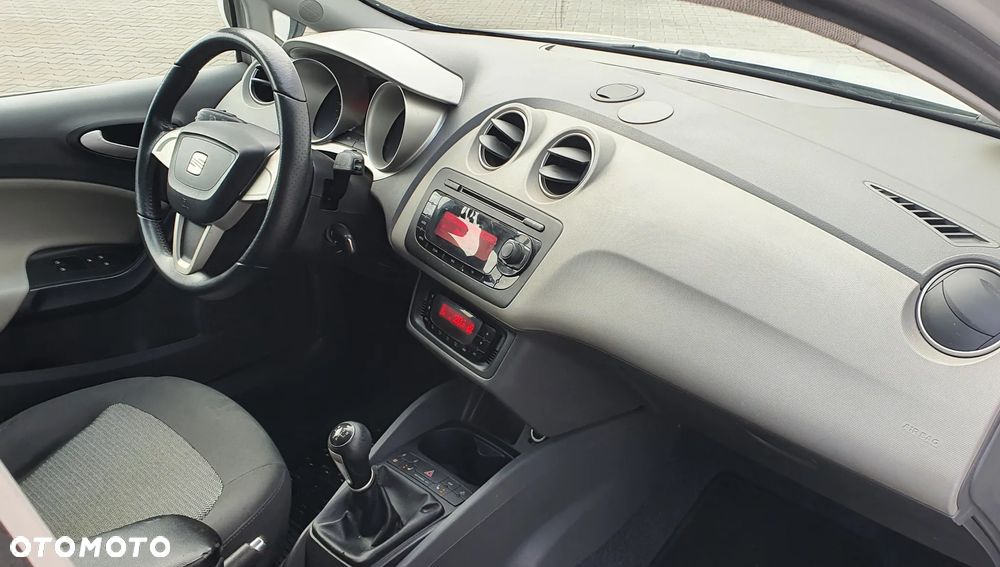 Seat Ibiza 1.2 12V Reference - 23