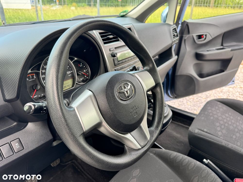 Toyota Verso S - 28