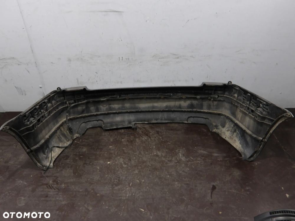 PASSAT B5 FL SEDAN 2.5 TDI 4MOTION ZDERZAK TYŁ TYLNY - 6