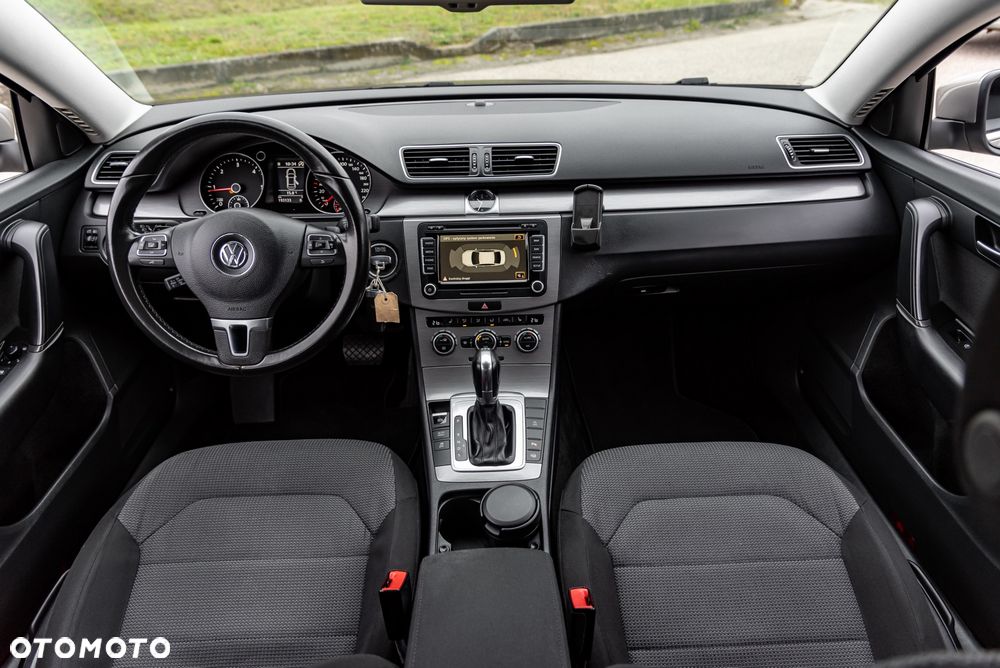 Volkswagen Passat 2.0 Blue TDI SCR Highline - 27