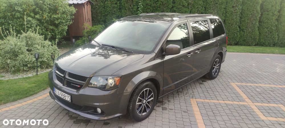 Dodge Grand Caravan - 12