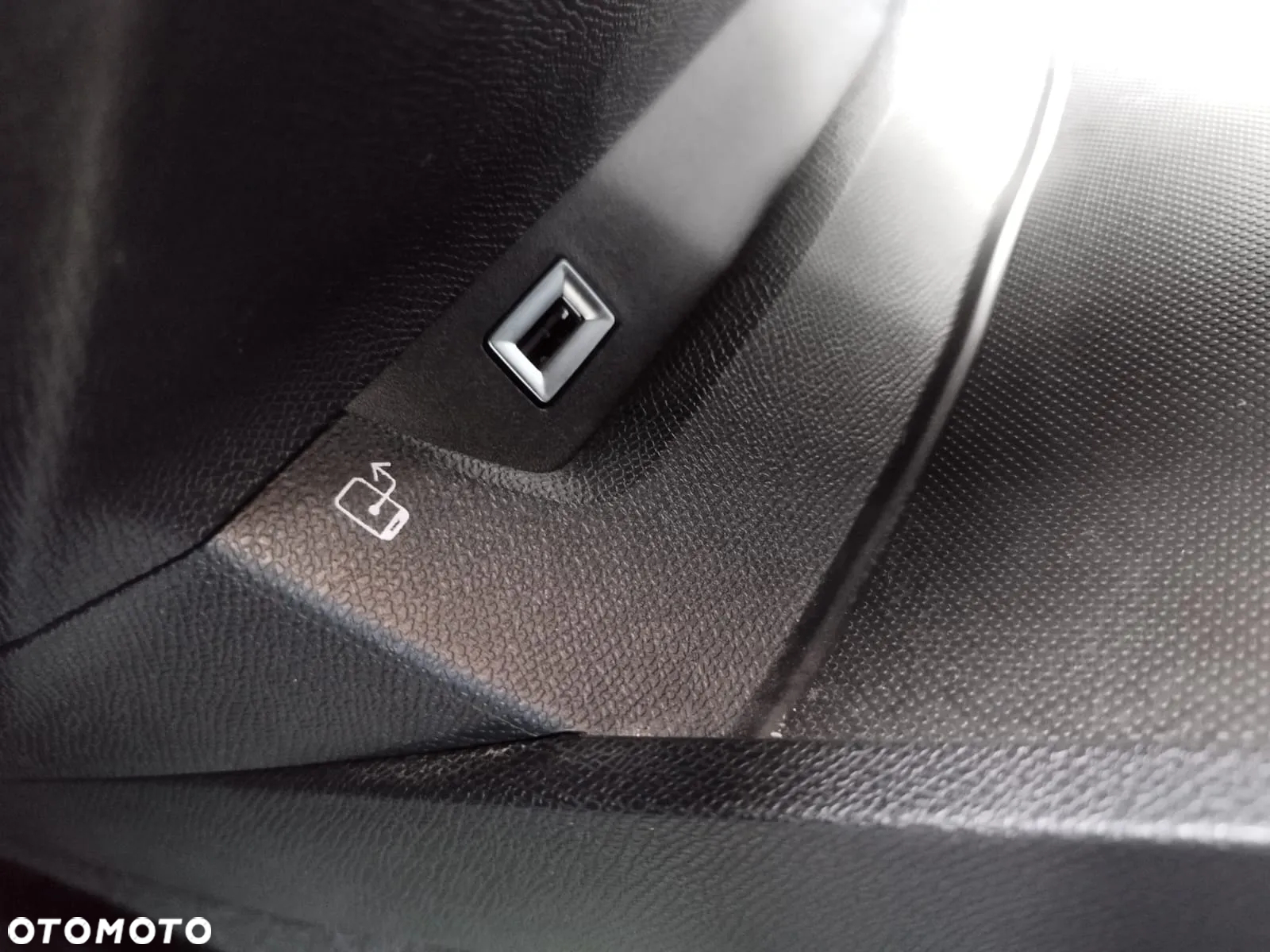 Peugeot 508 1.6 PureTech Allure Pack S&S EAT8 - 29