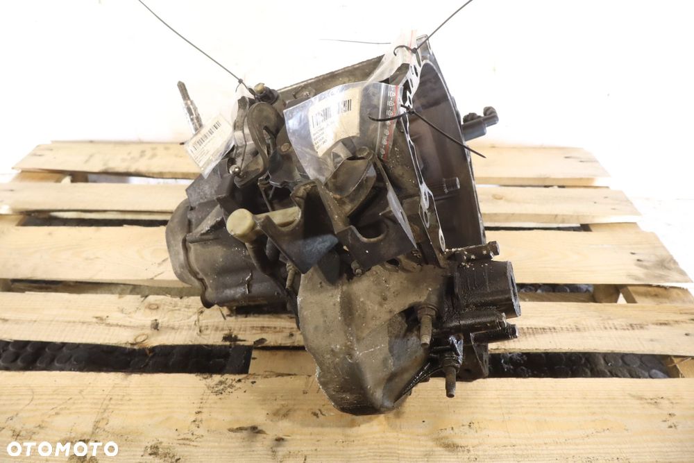 SKRZYNIA BIEGÓW 5 BIEGOWA PEUGEOT 308 I 1.6HDI - 4