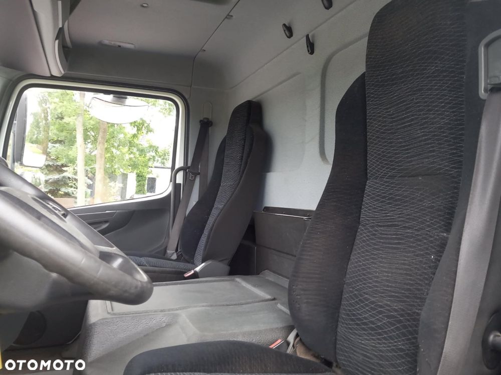 Mercedes-Benz Atego 818 - 14