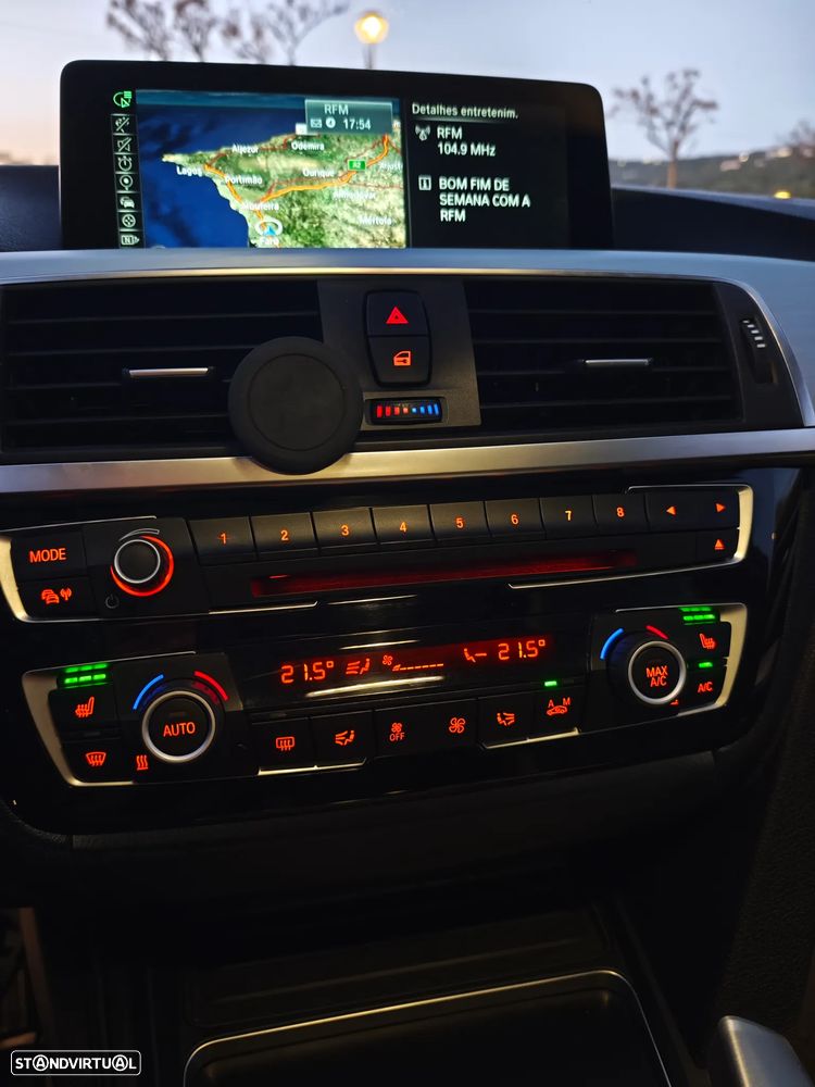 BMW 320 i Aut. M Sport - 10