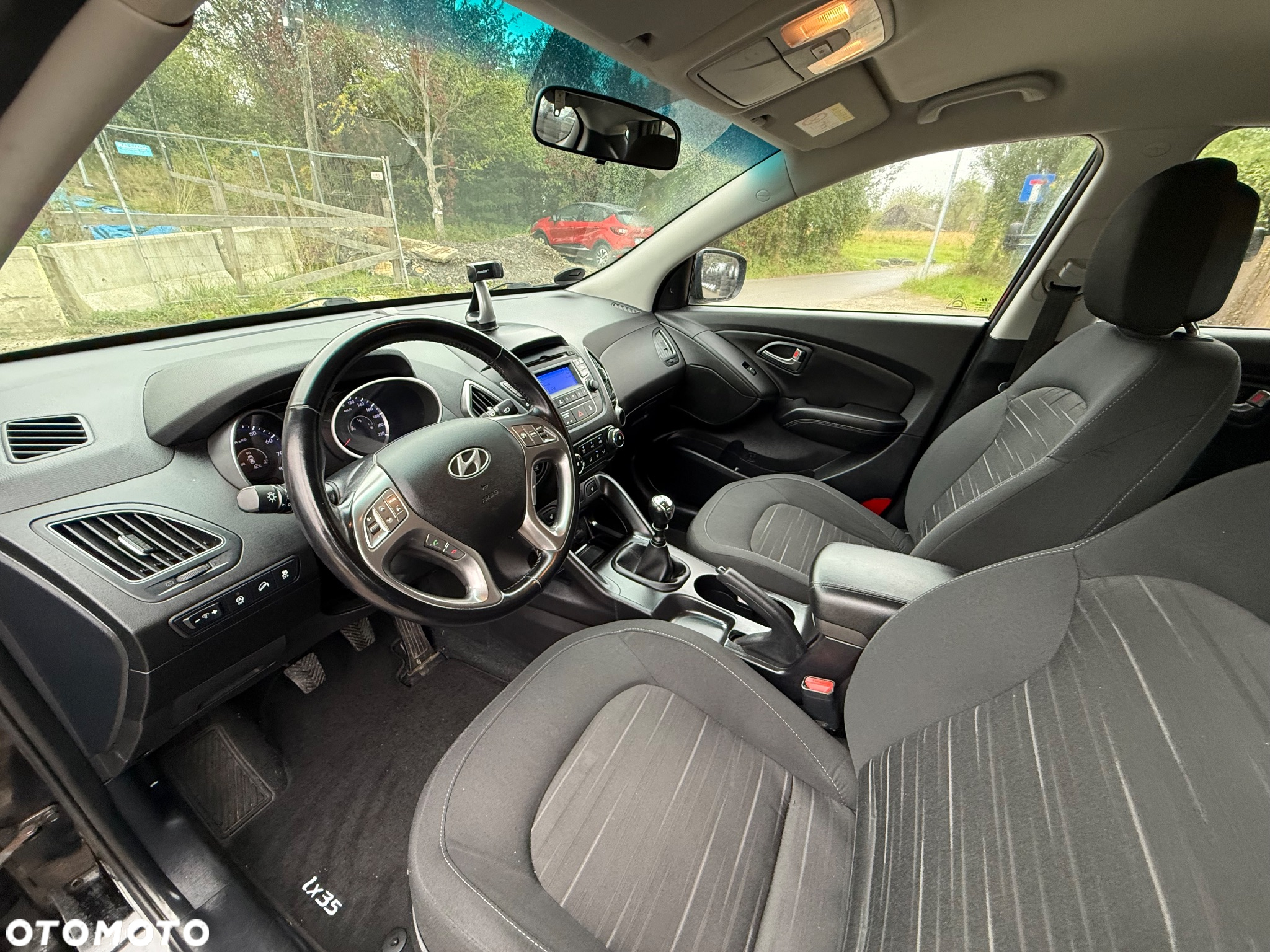 Hyundai ix35 1.6 2WD blue Trend - 24