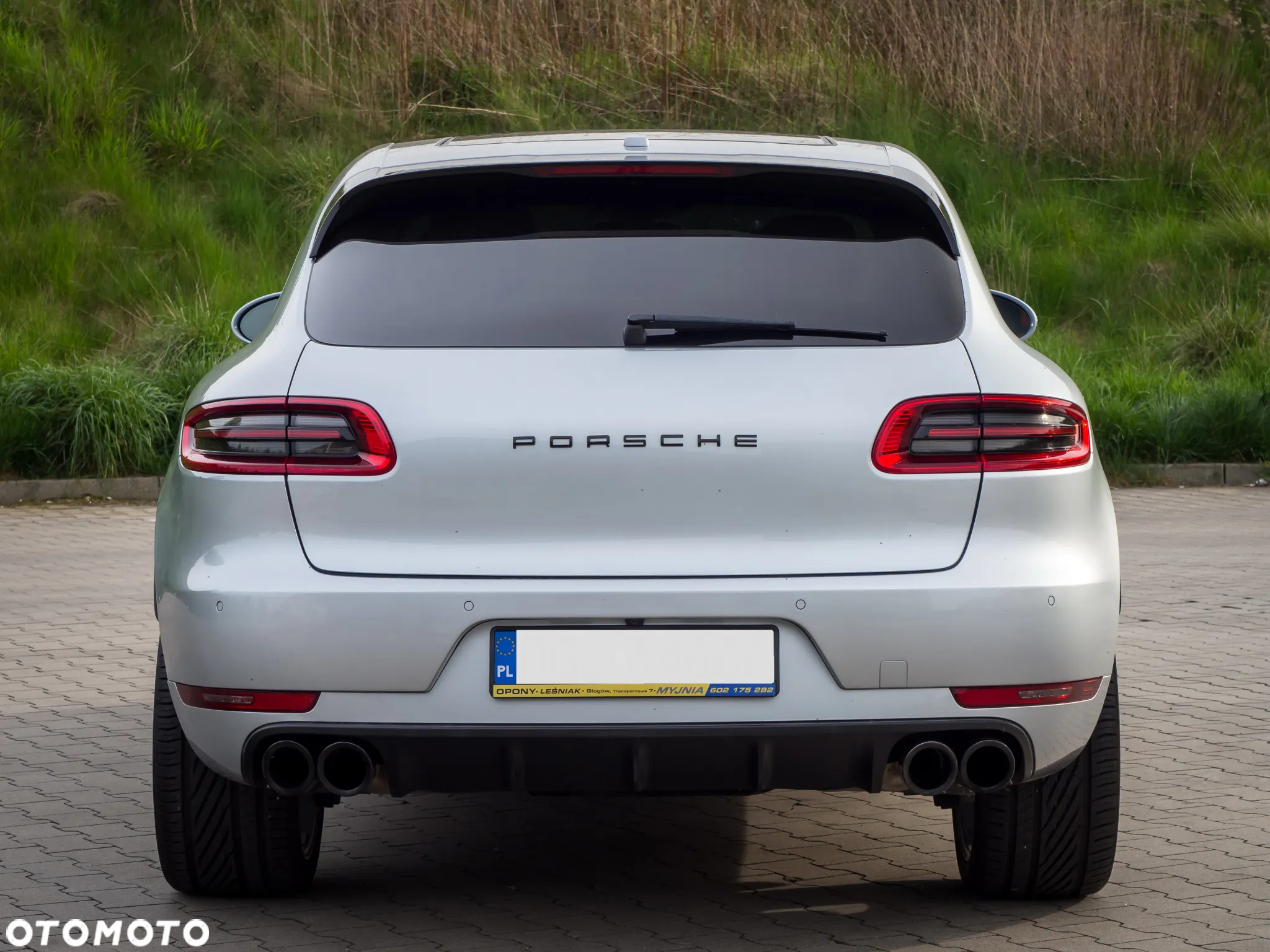 Porsche Macan Turbo - 16