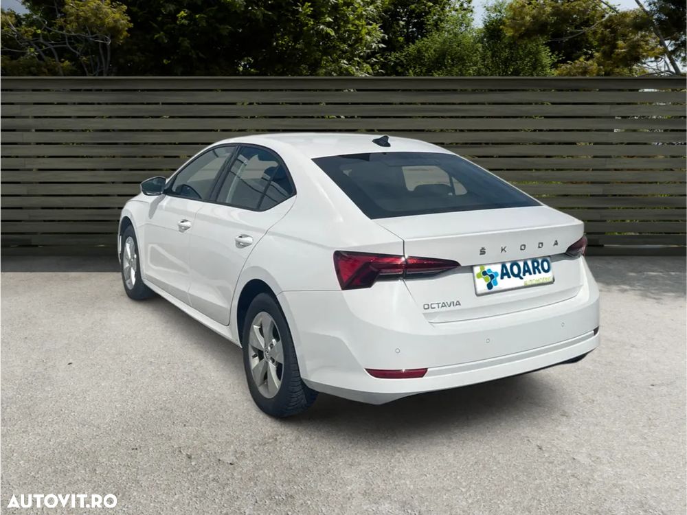 Skoda Octavia 2.0 TDI DSG Style - 7