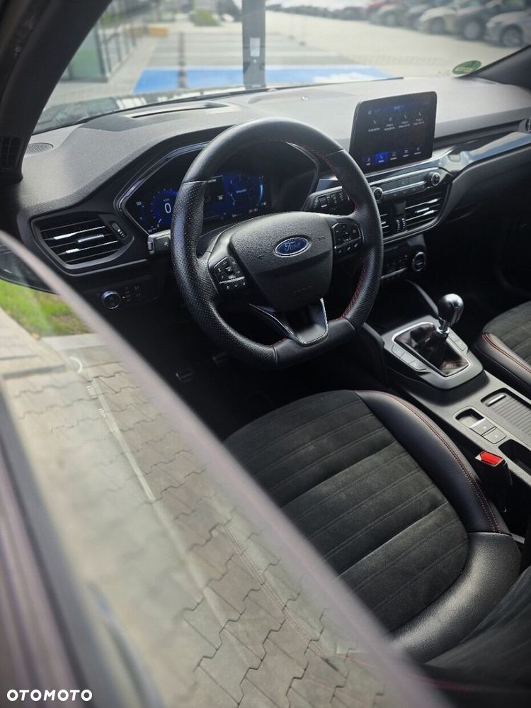 Ford Kuga - 22