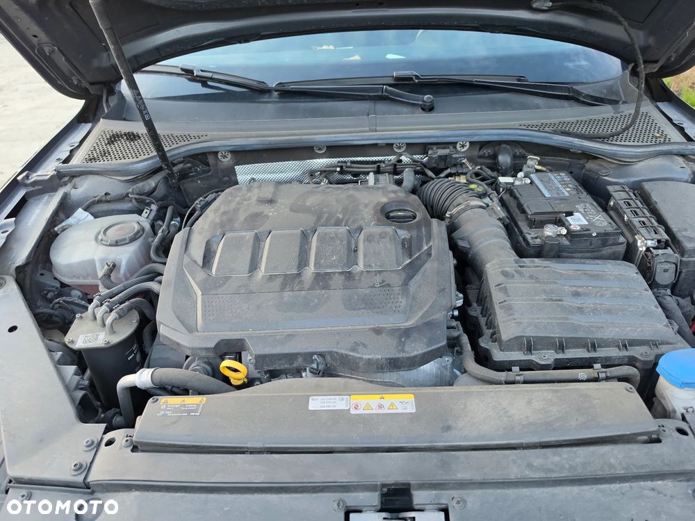 Volkswagen Passat 2.0 TDI SCR Highline DSG - 13