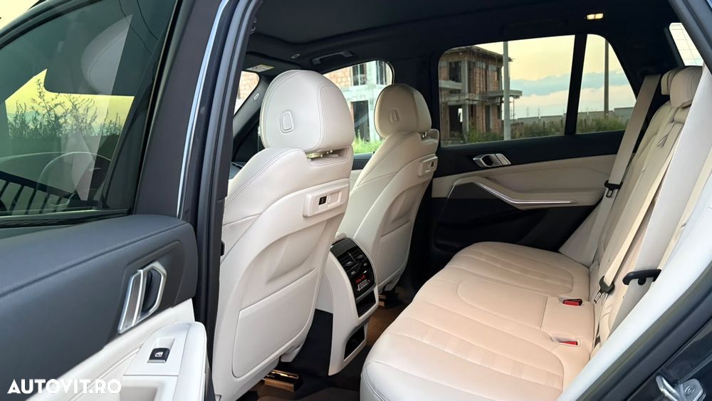 BMW X5 2022 — imagine 10