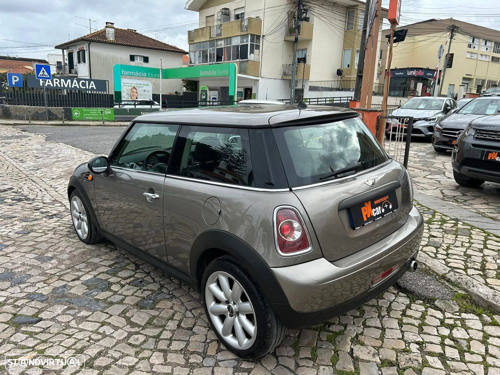 MINI 3 Portas One D - 34