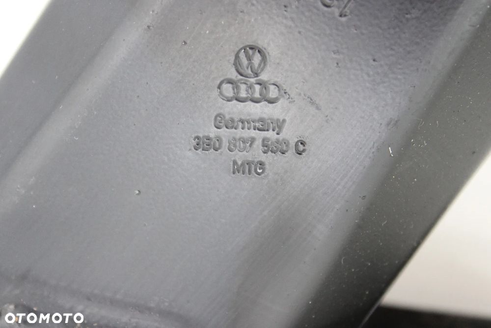 VW Passat B5 FL Belka Zderzaka Przód  3b0807560c - 4