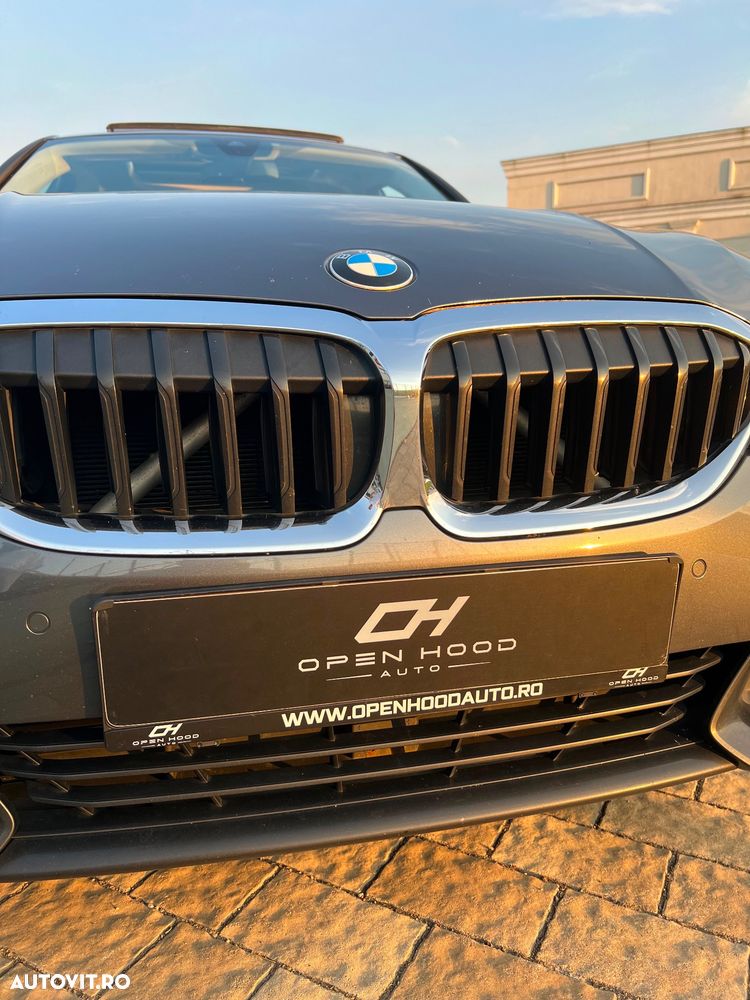 BMW Seria 3 320i Aut. Sport Line - 30