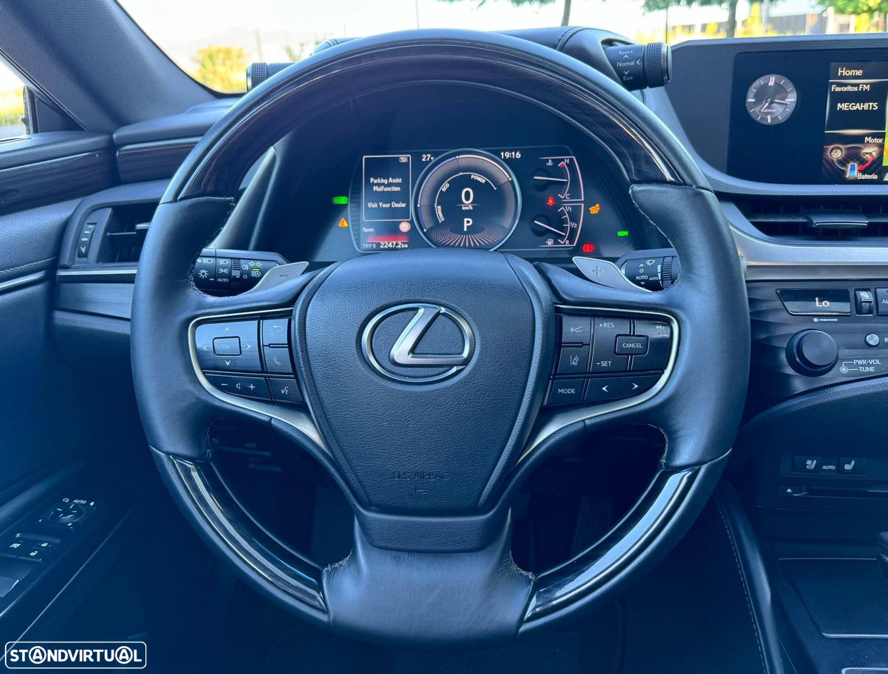 Lexus es-300h Executive+ - 15