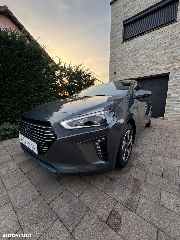 Hyundai IONIQ - 4