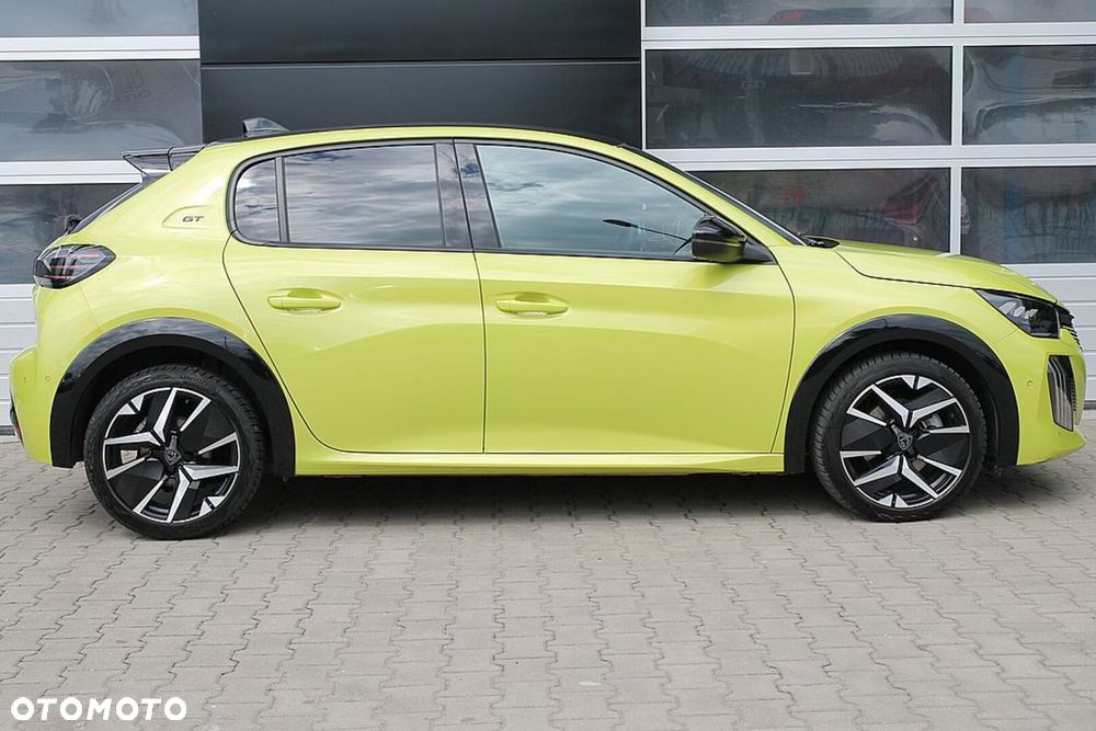Peugeot 208 - 13