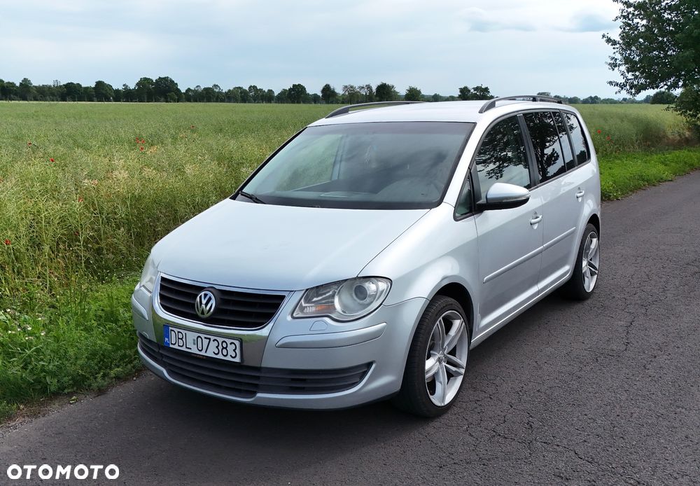 Volkswagen Touran 2.0 TDI DPF Comfortline - 8