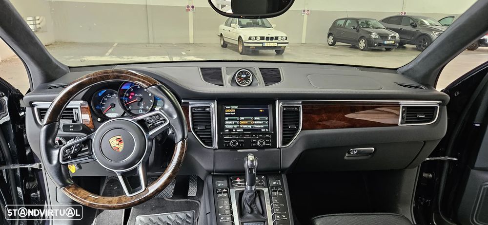 Porsche Macan Turbo PDK - 15
