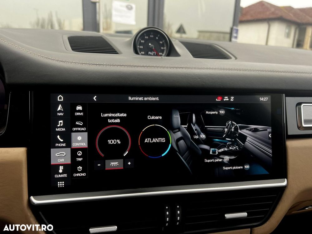 Porsche Cayenne Turbo - 28