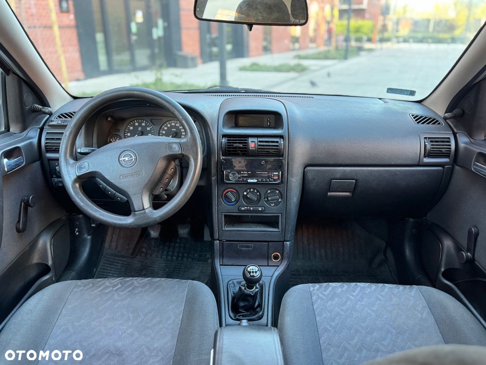 Opel Astra - 13