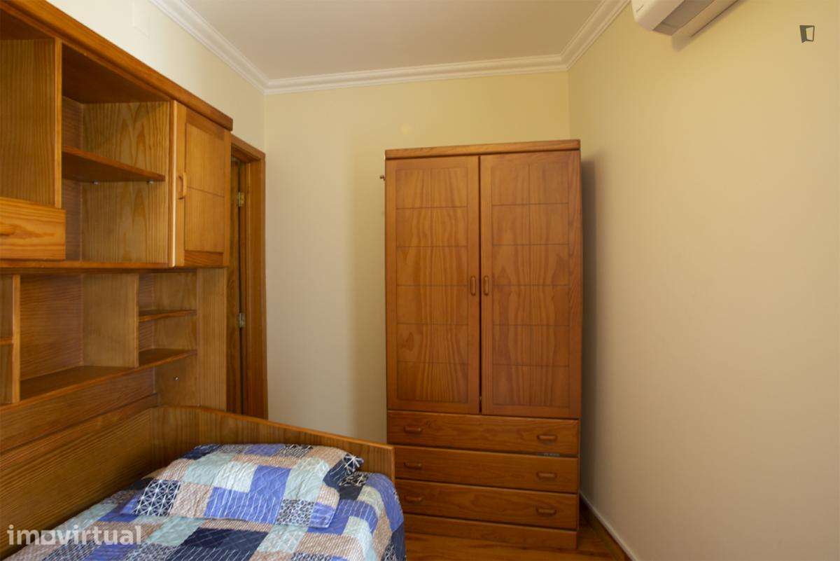 Quarto - localizado em Mouraria Lisbon - Grande imagem: 3/7