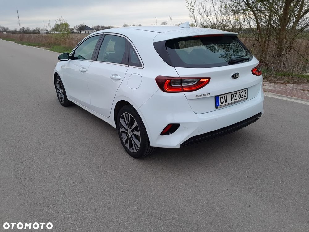 Kia Ceed - 4