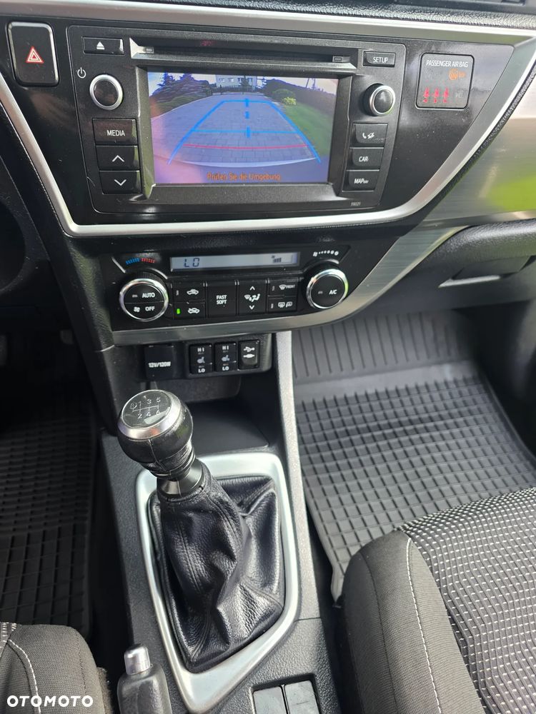 Toyota Auris 1.6 Valvematic Edition - 14