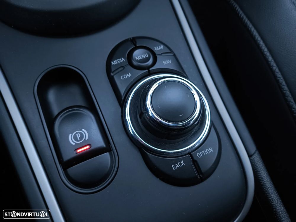 MINI Countryman Cooper SE ALL4 Auto - 24