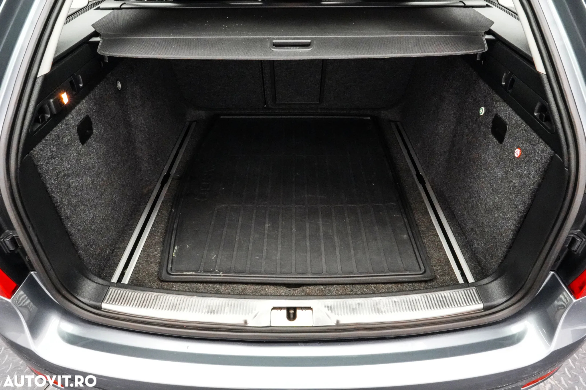 Skoda Superb Combi 1.6 TDI Elegance - 26